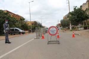 أولاد تايمة : توقيف سيارة أخرى قادمة من بؤرة فيروس كورونا يسفر عن مفاجأة 7 الدرك 300x200 1