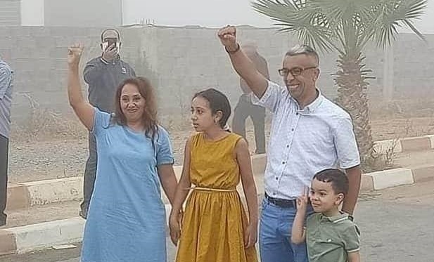 الصحافي حميد المهداوي يعانق الحرية