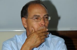 المعطي منجب