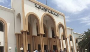 إنزكان : موظفة تعرض رئيس مصلحة كتابة الضبط بالمحكمة الابتدائية لاعتداء لفظي وجسدي. 7 المحكمة الابتدائية بانزكان 750x430 1