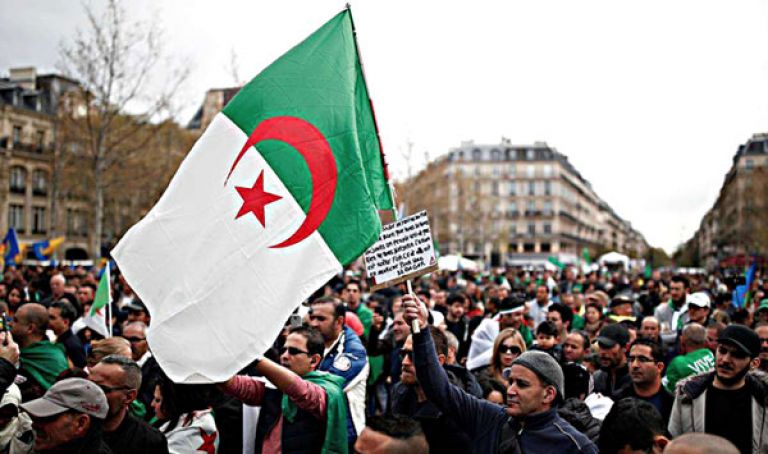 الجالية الجزائرية