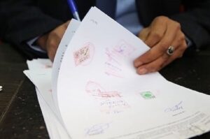 تزوير عقود العمل يقود أجنبيين إلى الاعتقال بعاصمة اشتوكة أيت باها. 6 تزوير عقود العمل