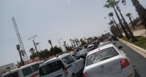 ازدحام مروري بين إنزكان وأكادير يثير غضب مستعملي الطريق، وسط مطالب بتدخل الجهات الوصية 8 تزفيت الطريق الرابطة بين أكادير وانزكان 4