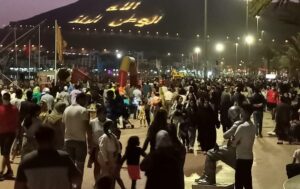 أكادير : ازدحام شديد واكتضاض كثيف بكورنيش المدينة وسط تخوفات من تحول الفضاء إلى مكان لتفريخ الفيروس. (+صور) 6 أكادير 3