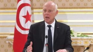 الرئيس التونسي يواصل مسلسل الاعفاءات لمسؤولين بارزين جدد. 1 الرئيس التونسي