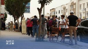 أكادير : طوابير المواطنين أمام مختبرين لتحاليل كورونا في مشاهد تنذر بالكارثة، وسط مطالب للترخيص لمختبرات أخرى. 11 مختبر التحاليل