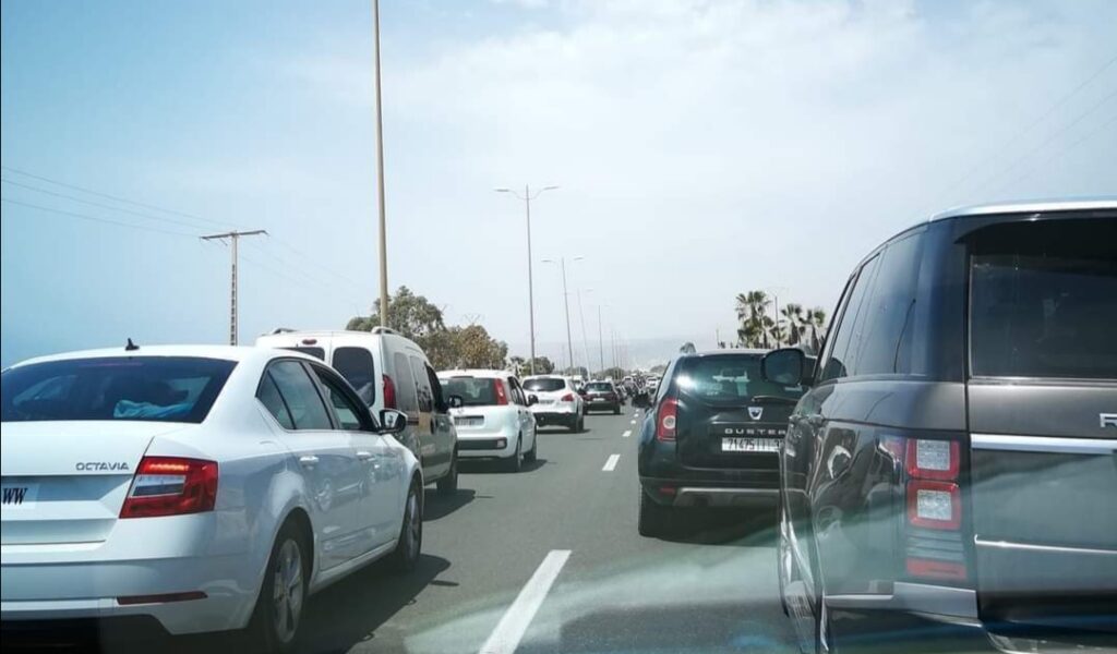 رحلة إستجمام بشواطئ أكادير تتحول لكابوس حقيقي لعشرات الأسر