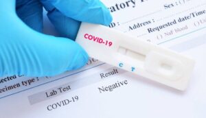 تزوير أل: PCR للكشف عن فيروس كورونا، ورخصة التنقل الإستثنائية يقود شابين للإعتقال وسط المطار بعد أمنية السفر الى تركيا. 4 PCR 1