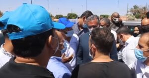 شاهد كيف فاجأ طوفان من المراكشيين أخنوش.. أنت أحسن وزير فلاحة