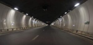 بتكلفة 95 مليون درهم .. اقتراب انطلاق أشغال بناء نفقين بأكادير.