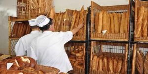 أرباب المخابز يلوحون بالزيادة في أسعار الخبز ومنتجات أخرى 6 أرباب المخابز345