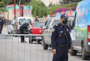 سوس ماسة.. الشرطة تلاحق المستخفين بالتدابير الاحترازية داخل الحافلات