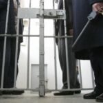 الصين تعود للحزم و تفرض الإغلاق على ملايين السكان والمجمّعات السكنية وتفرض حجرا صحيا شاملا على المخالطين.