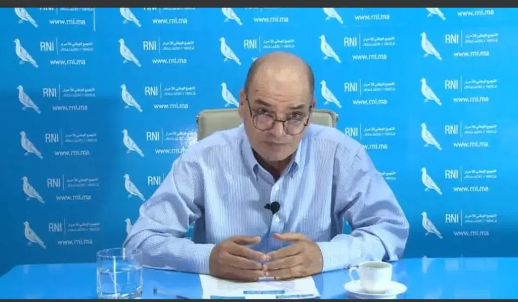 الرئيس السابق لجماعة أولاد داحو يخلق المفاجأة ويفوز برئاسة المجلس