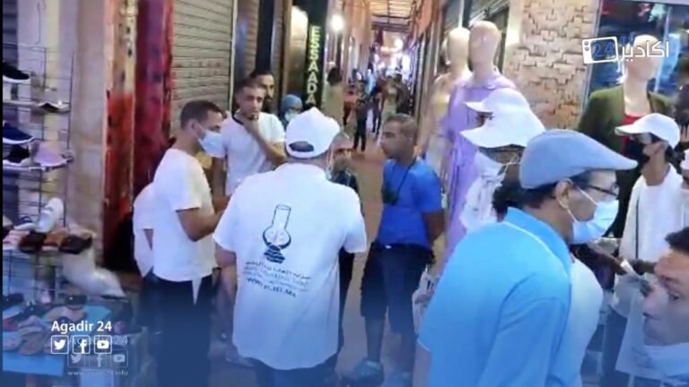 سابقة بأكادير: تجار بسوق الأحد يرفعون شعار “إرحل” ضد مناضلي البيجيدي، وباكيري يوضح: (+فيديو)
