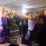 فيديو لمحاولة قتل عن طريق الدهس يجر سائقا متهورا للإعتقال