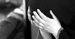 أرادت إدخالهم إلى الجنة.. أم تقتل أطفالها بوحشية ثم تتصل بزوجها لتخبره بذلك