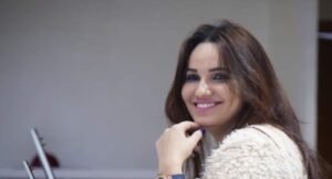 بسبب تدوينة حول وفاة بلفقيه.. حزب الأحرار يجر صحافية إلى القضاء 4 حنان