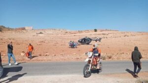 حادثة سير خطيرة تعجل بتحريك مروحية لنقل سائح فرنسي للمستشفى +”صور”