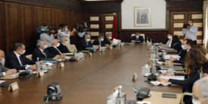 الحكومة تصادق على مشروع مرسوم بتطبيق القانونين المتعلقين بالتأمين الإجباري عن المرض 2 الحكومة