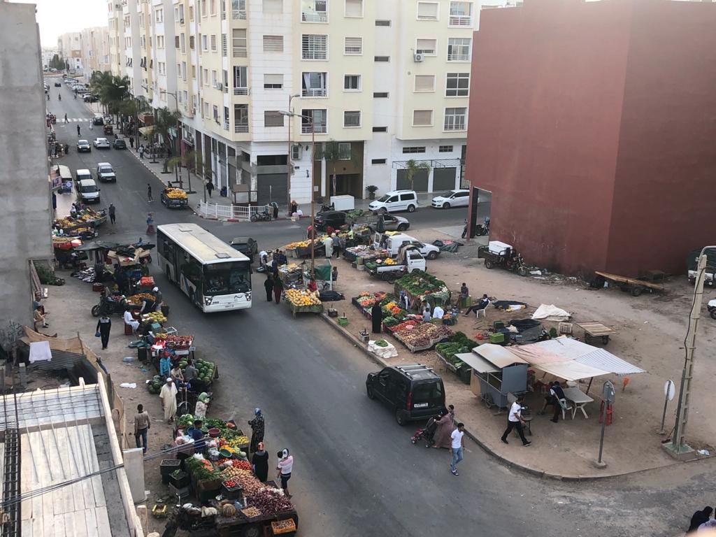 سوق عشوائي بأكادير 24