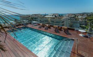 القضاء يقرر هدم فندق فاخر لميسي 6 MiM Sitges