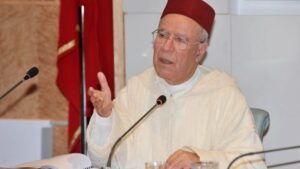 وزير الأوقاف يوضح بخصوص إغلاق "قاعات الصلاة" بشكل نهائي 4 أحمد التوفيق 550x309 1