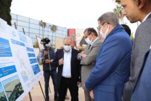 أخنوش يحل بأكادير و يتفقد عددا من المشاريع الهامة بالمدينة رفقة مسؤولين بارزين. 8 أخنوش 2