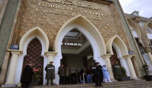 تفجير حقائق مثيرة في قضية طالبة الماستر التي اغتنت بشكل فاحش من بغاء و فساد الخليجيين.