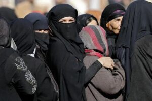 عائلات المغاربة العالقين في سوريا