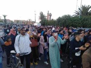 في تزنيت معقل الأحرار... حناجر محتجين تصدح بشعار : "أخنوش إرحل" . (+صور) 2 مسيرة تيزينت 3