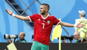 زياش يخرج عن صمته بخصوص توتر علاقته بلاعبي المنتخب المغربي، وهذا ما قاله حول الموضوع 12 زياش