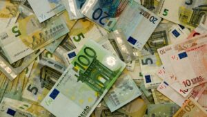 أسعار صرف العملات الأجنبية مقابل الدرهم اليوم الجمعة 22 أبريل 2022 2 أسعار 4