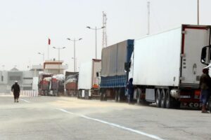 أرباب النقل يحذرون من تداعيات ارتفاع أسعار المحروقات على خدمات نقل المسافرين، ويهددون بالتوقف عن العمل 7 maroc camions 800
