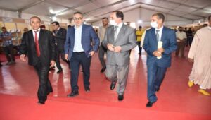 تزنيت: افتتاح الدورة الـ14 للمعرض الجهوي للكتاب والقراءة 2 تزنيت 1