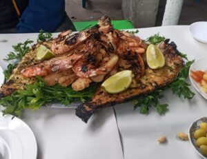 أصحاب محلات طهي السمك باب أكادير