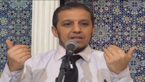 بعد صدور قرار ترحيله.. فرنسا تتهم الإمام المغربي حسن إيكويسن بـ"الهروب" إلى بلجيكا 1 حسن ايكويسن