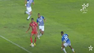 حسنية أكادير يعود بالفوز من طنجة في مباراة شيقة. (+فيديو المباراة) 1 حسنية أكادير 2