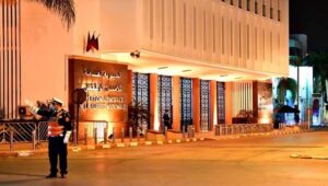 ضمنهم 46 قاصرا: الشغب الرياضي يقود لتوقيف العشرات بالرباط، و حجز عدد من الممنوعات. 6 مصالح الأمن الوطني بمدينة الرباط