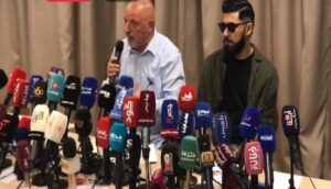 “طوطو”: “أنا ماشي خايب.. الناس مافهمونيش.. وكنعتذر للناس الكبار والصغار" 4 طوطو 3