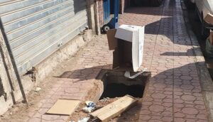 إنزكان : سقوط سيدة خمسينية في حفرة بعمق مترين، وسط مطالب بتدخل الجهات الوصية 1 حفرة إنزكان