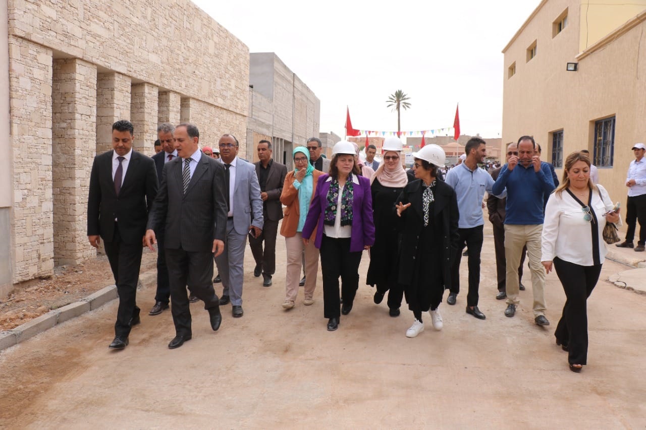 الوزيرة حيار تحل بتزنيت، و تزور عددا من المشاريع الاجتماعية بالإقليم.