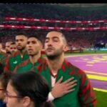حكيمي يثور ضد رئيس “الفيفا”، و يتساءل: ماذا تريدون بالتحديد؟”، و المصورون ممنوعون من تصوير المشهد.