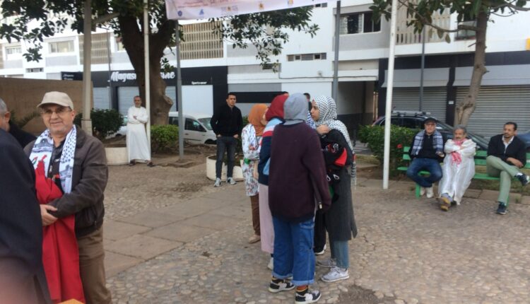 أكادير : منع وقفة للتنديد بالتطبيع ومساندة فلسطين، وحقوقيون يدخلون على الخط 4 وقفة للتنديد بالتطبيع ومساندة فلسطين 5