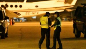 هذا ما تقرر في قضية المغاربة الذين فروا من طائرة أثناء هبوطها اضطراريا بإسبانيا 7 المغاربة الذين فروا من طائرة أثناء هبوطها اضطراريا بإسبانيا