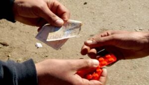 ترويج أقراص ممنوعة