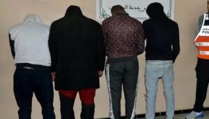 الإطاحة بأزيد من 10 أشخاص شكلوا عصابة لابتزاز التجار 4 عصابة