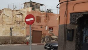 إنزكان : مستعملو الطريق مستاؤون بسبب علامة "ممنوع" المفاجئة. 4 قيف