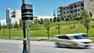 بعد إثارة صفقة الرادارات المثيرة للجدل… الوزير ينفي درايته بالموضوع ..