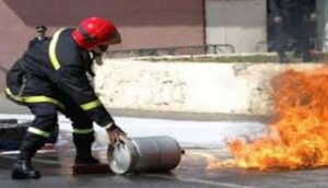 استنفار كبير إثر محاولة سيدة تفجير منزل سكني